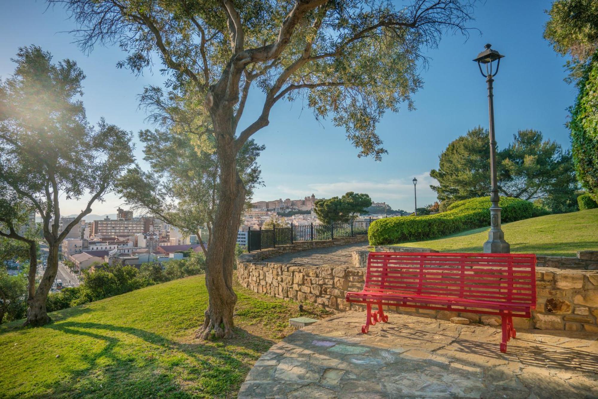 Puccini Apt - Centro Citta - Wifi - Ac Cagliari Ngoại thất bức ảnh